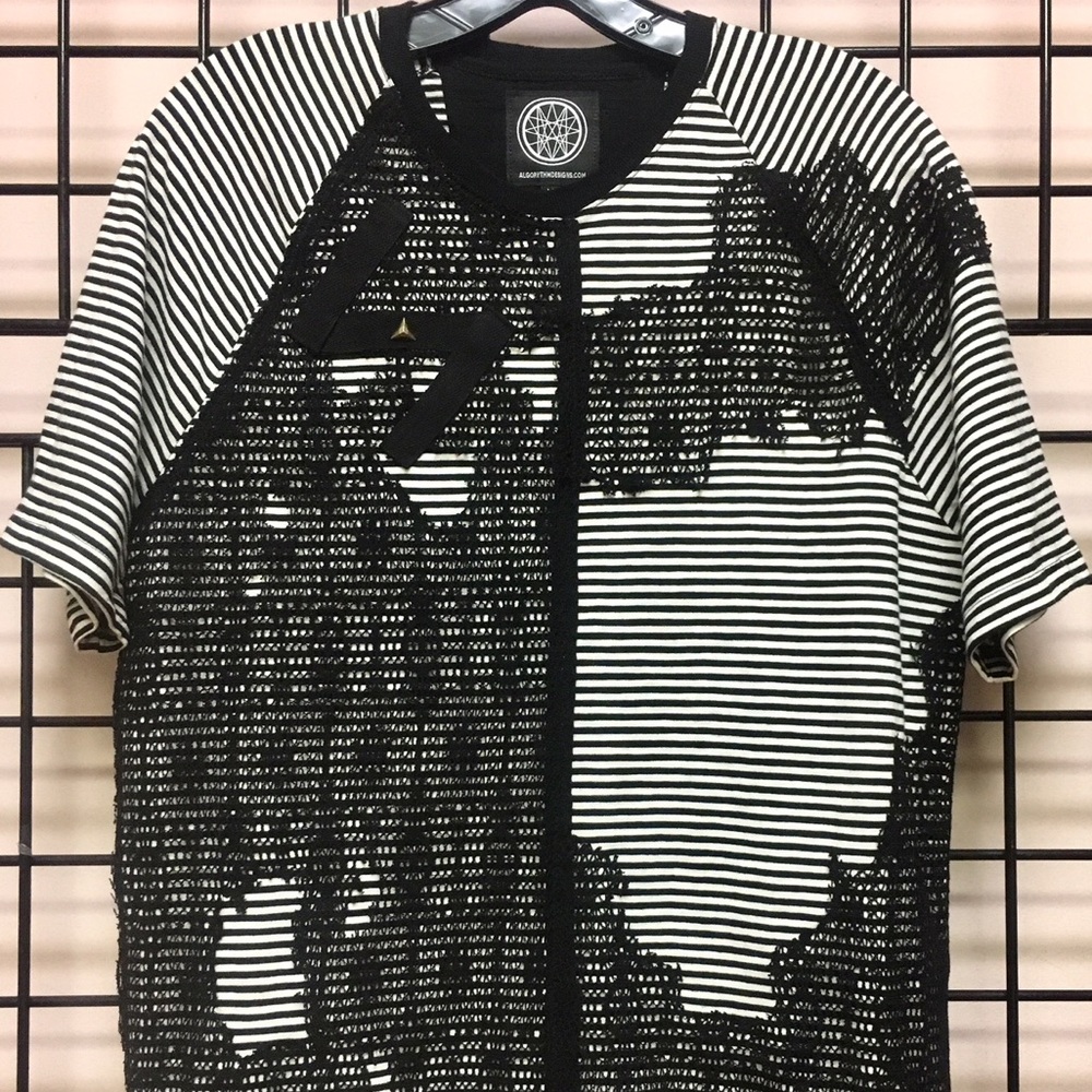 🔴 Yam Dyed Distressed Overlay Striped Tee NWT